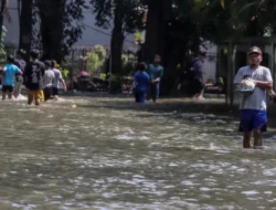 Banjir Jakarta: 35 RT Terendam, Selasa Pagi Masih Tergenang