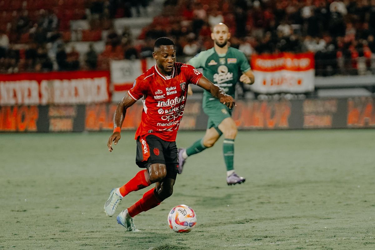 Privat Mbarga: Target Juara, Dominasi Dewa United FC