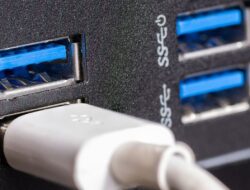 Rahasia Tersembunyi USB-A: Mengapa Selalu Salah Masukkan?