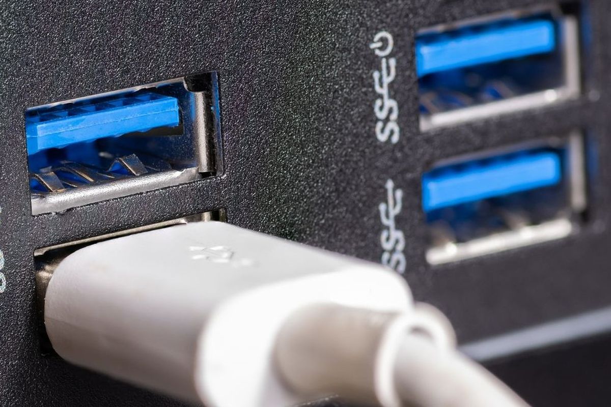Rahasia Tersembunyi USB-A: Mengapa Selalu Salah Masukkan?
